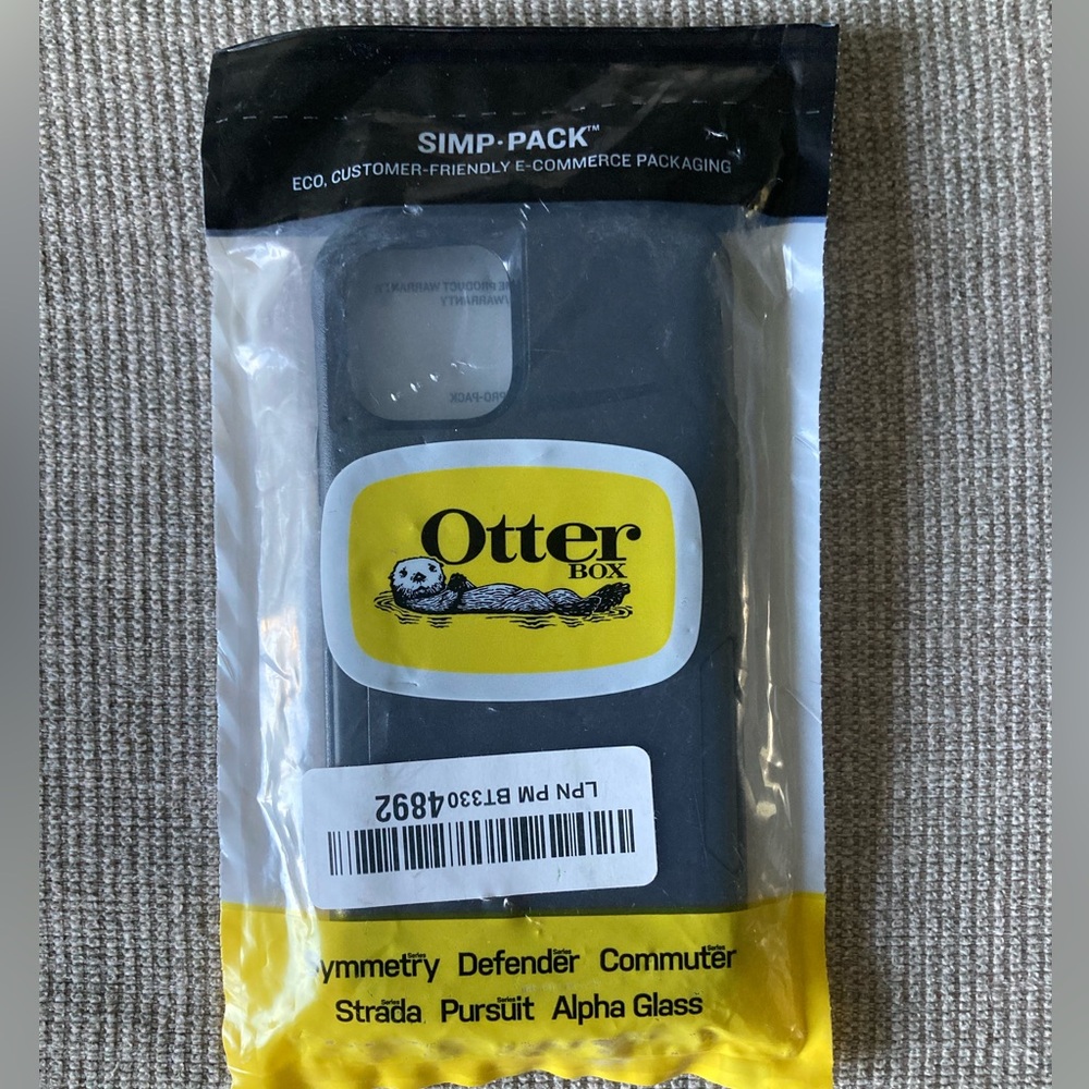 NEW Otterbox Commuter Case for IPhone 11 PRO - Black